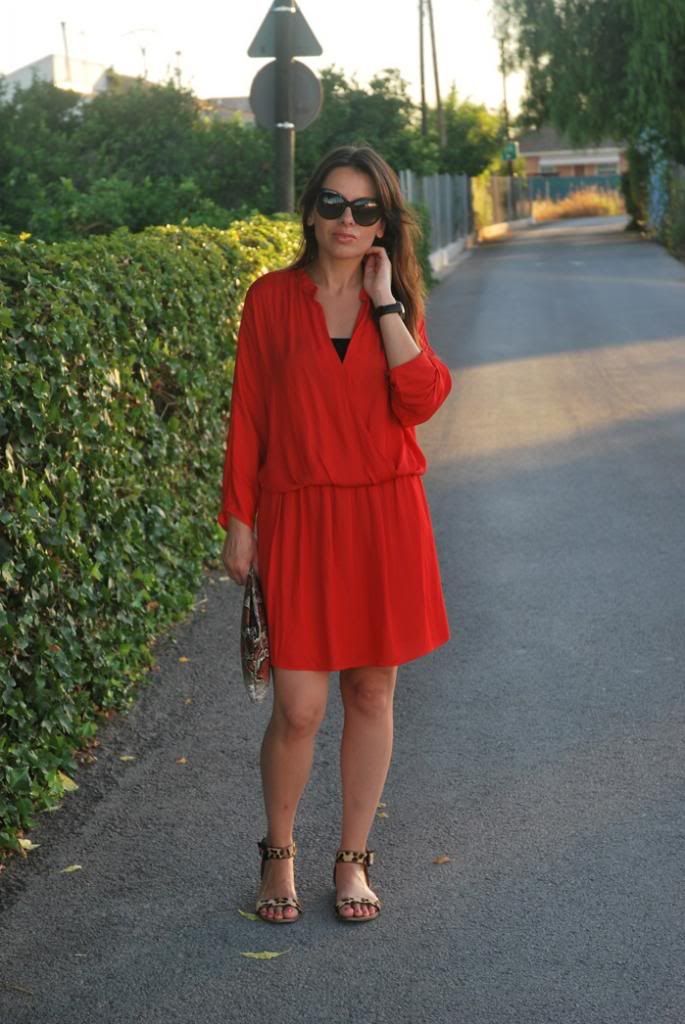Red Dress Streetstyle Red Dress Streetstyle