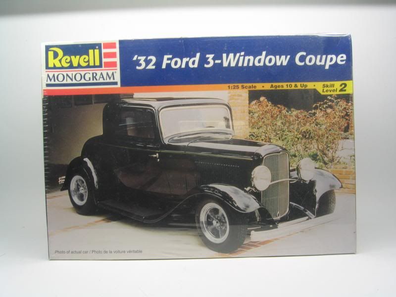 32FordHighboy001_zpsc6ec0751.jpg