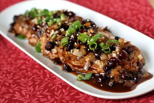 Caramelized Chicken with Cranberry Conserve