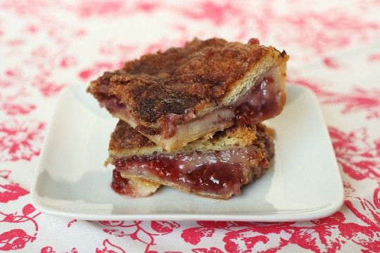 Cinnamon Sugar Raspberry Cream Cheese Squares