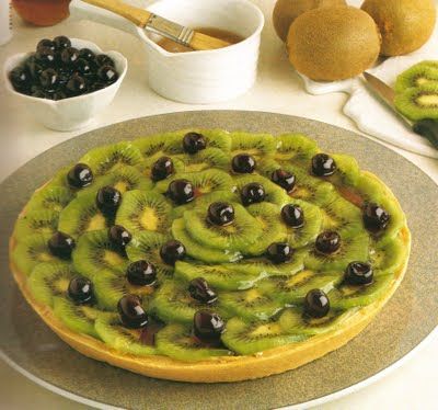 http://i1238.photobucket.com/albums/ff497/Ioana_Adi/crostata_di_kiwi.jpg