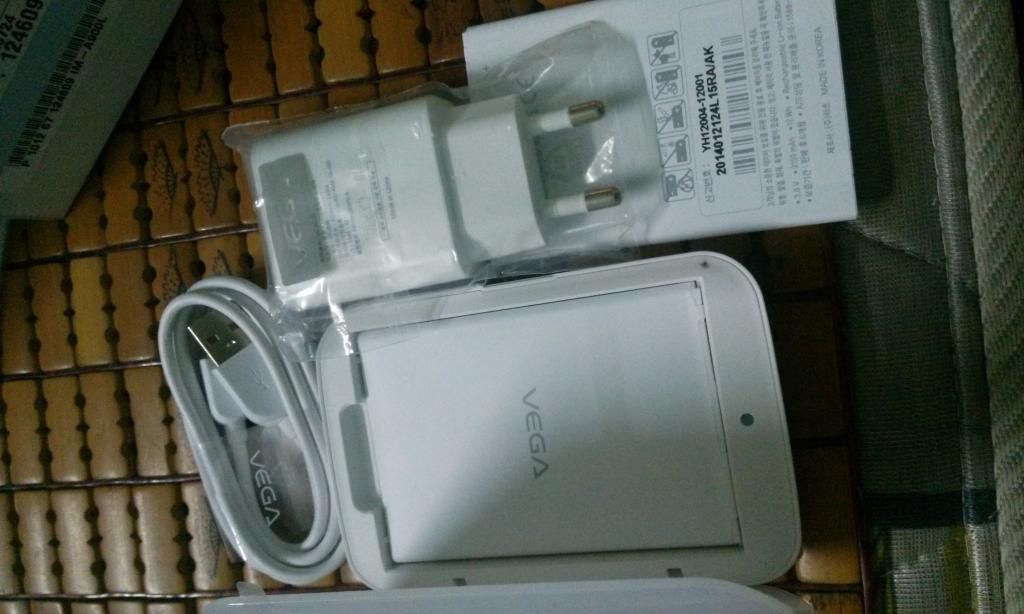 Sky A900,A870. LG G2,G,LTE2 fullbox likenew Bảo hành cả màn hình,tặng ốp - 2