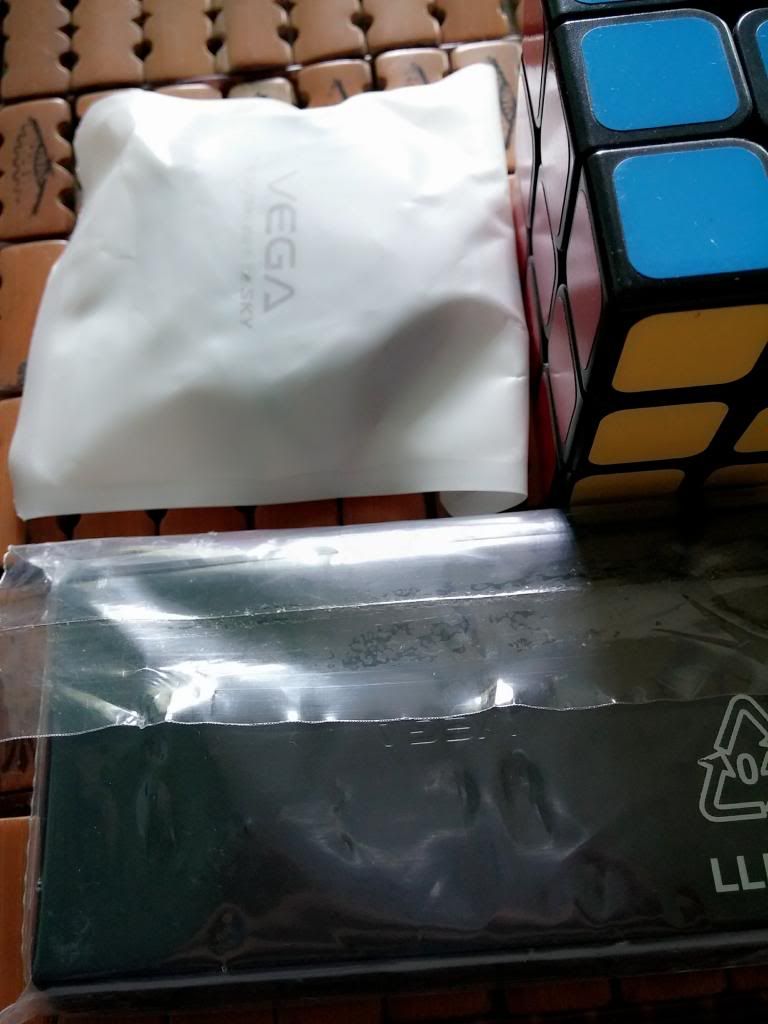 Nắp lưng, dock pin, tai nghe, kính cường lực Sky 870,Flip 880, dock pin LTE2, LTE3...