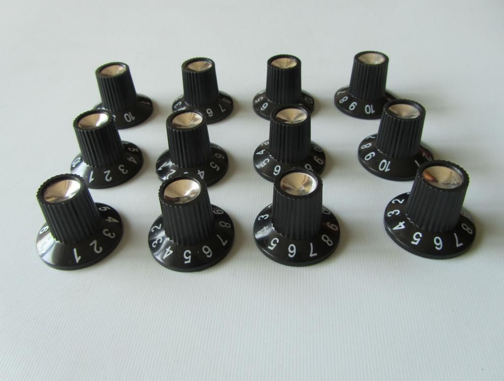 12x Guitar AMP Knob Amplifier Skirted Knobs Black w/ Silver Cap for